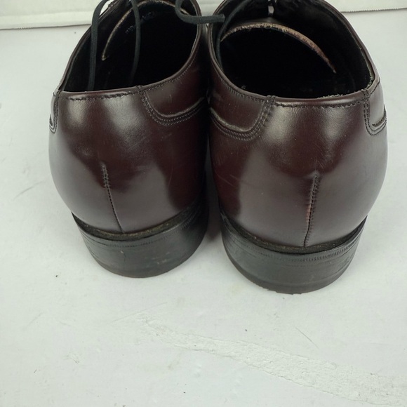 Florsheim Men\'s Rich Burgundy Oxfords main image 5